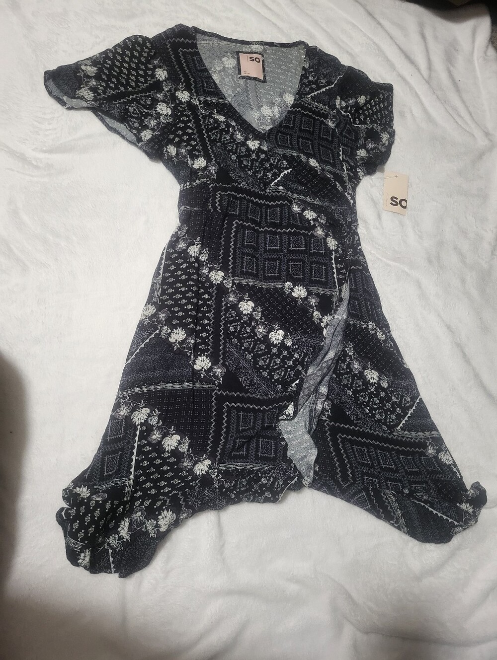 SO Nwt Xs Black & White Floral Patchwork Dress